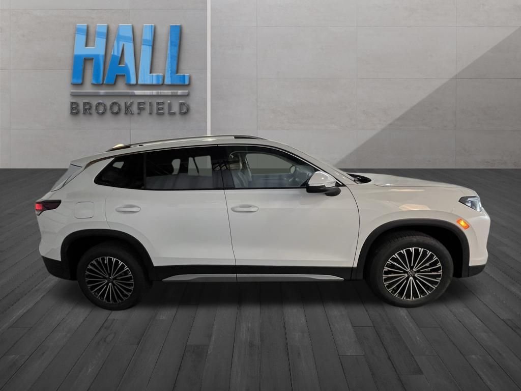 New 2026 White/off-white Volkswagen 2.0T SE image 6