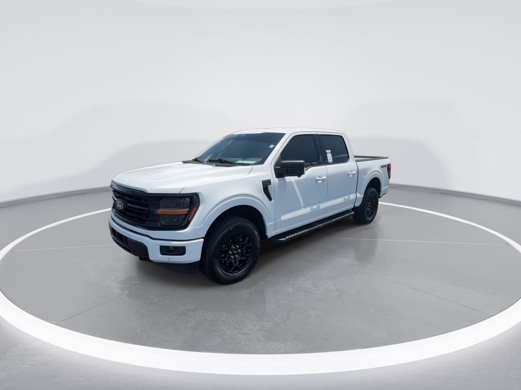 Used 2024 White Ford XLT image 5