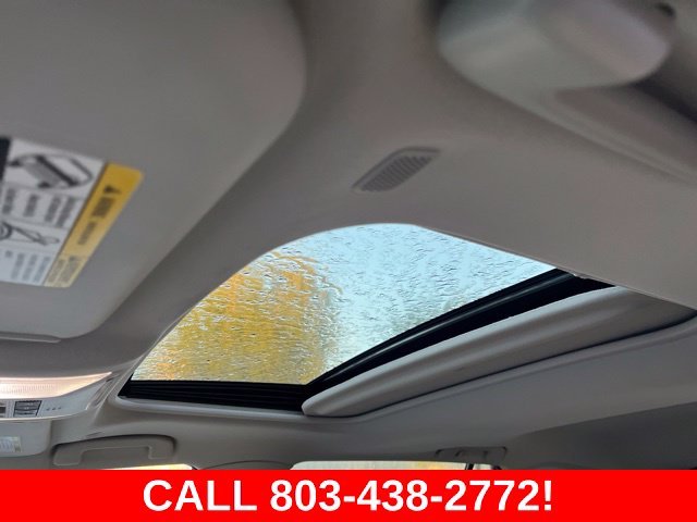 Used 2024  Toyota XLE Premium image 11