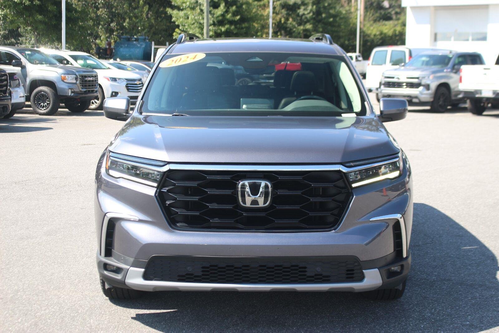 Used 2024 Gray Honda Touring image 2