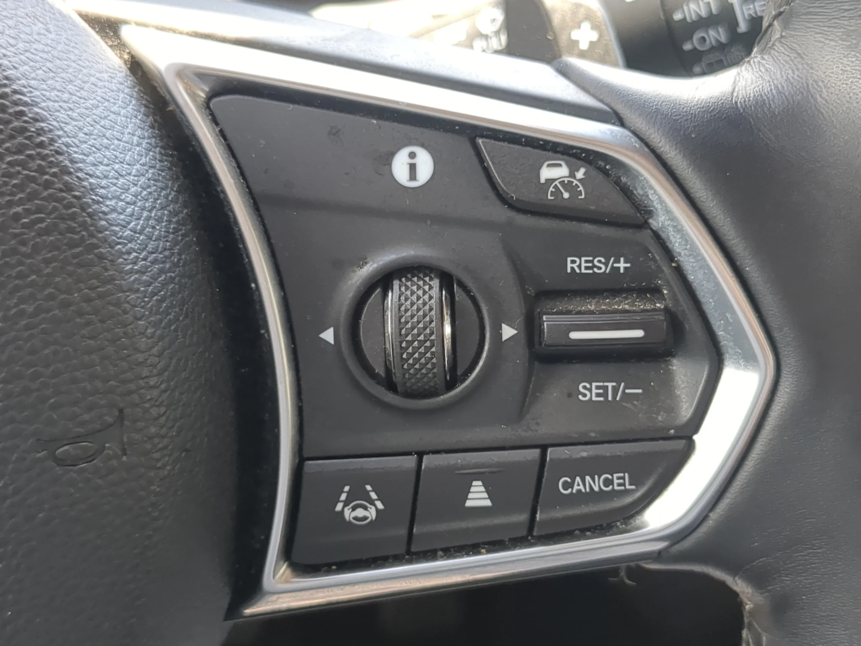 Used 2024 Majestic Black Pearl Acura w/Advance Package image 19