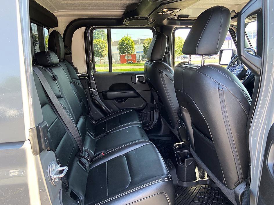 Used 2020 Sting-Gray Clearcoat Jeep Overland image 16