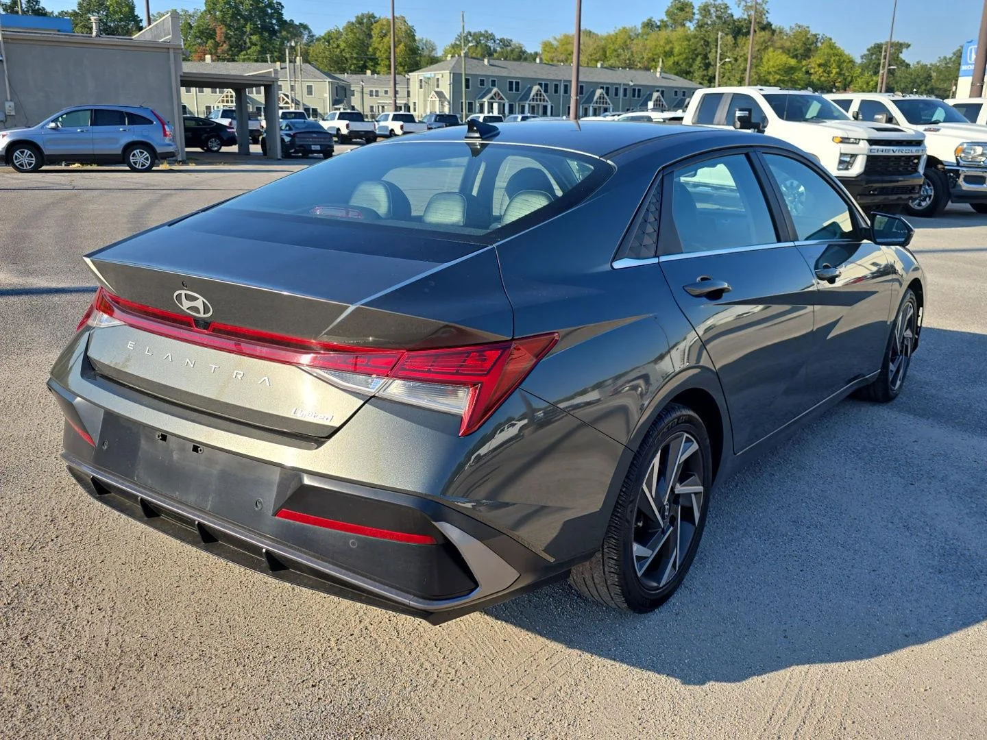 Used 2024 Amazon Gray Hyundai Limited image 3