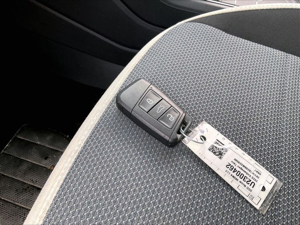 Used 2025 Gray Volkswagen 1.5T S image 29