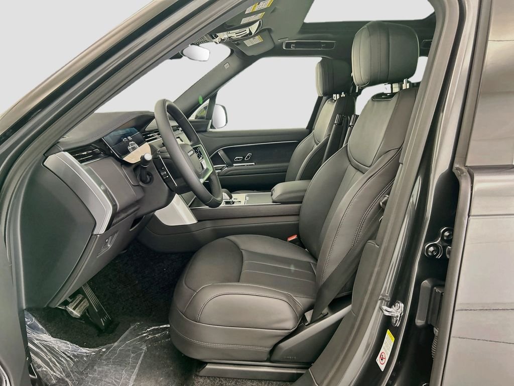 New 2026 Carpathian Grey Land Rover SE image 18