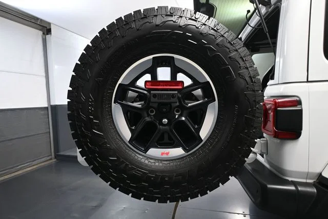 Used 2019 White Jeep Unlimited Rubicon image 11