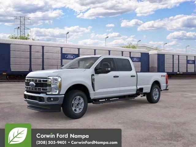 New 2026 Oxford White Ford XLT image 2