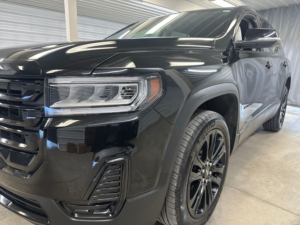 Used 2023 Ebony Twilight Metallic GMC SLE image 35