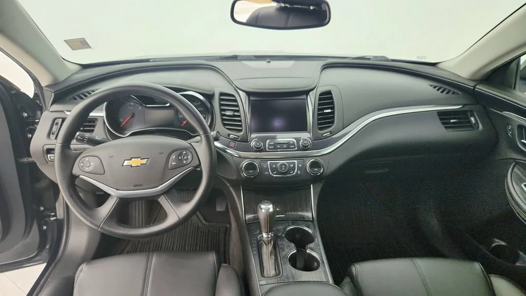 Certified Used 2016 MOSAIC BLACK METALLIC Chevrolet LT image 19