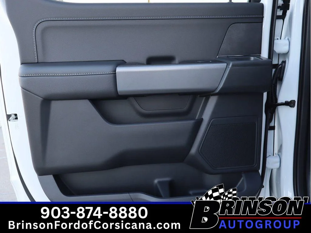 New 2026 Oxford White Ford XLT image 6