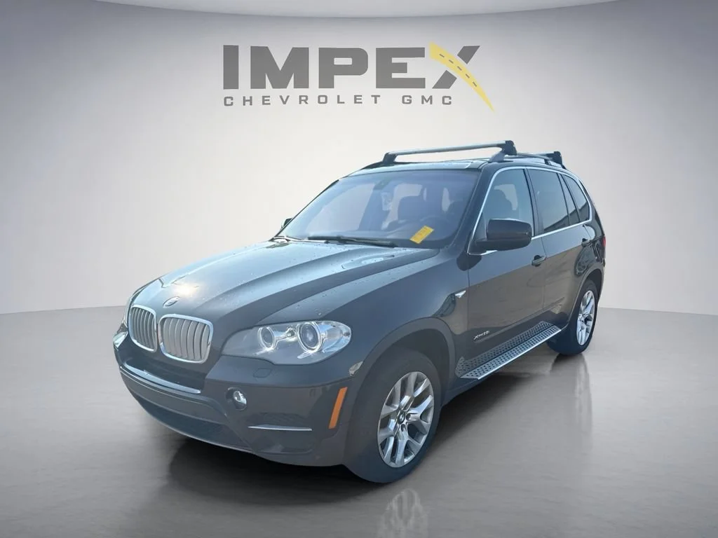 Used 2013  BMW xDrive35i image 1