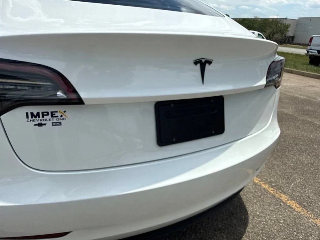 Used 2023  Tesla  image 29
