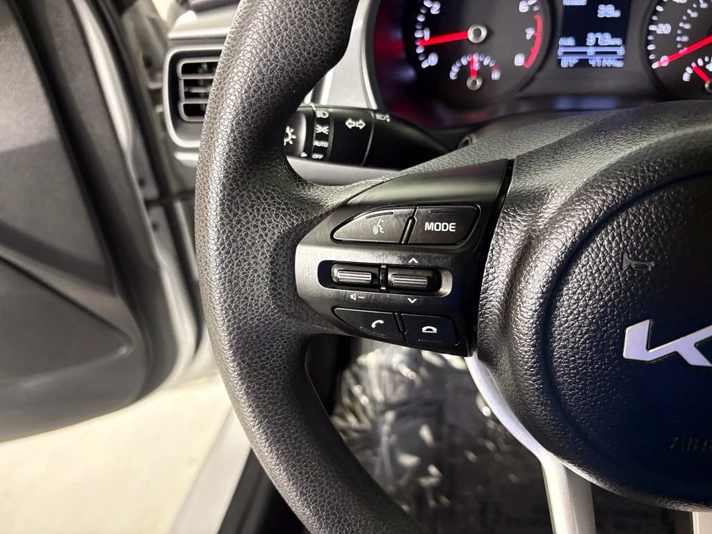 Used 2023 Silver Kia S image 16