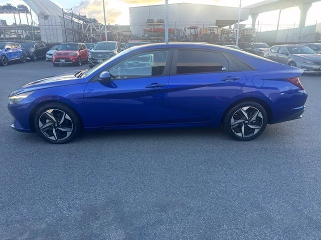 Used 2023 Blue Hyundai SEL image 16