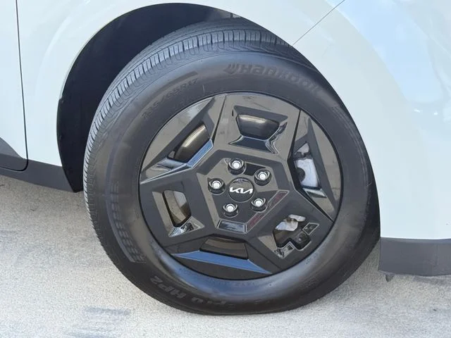 KNDNB5K36T6594759
