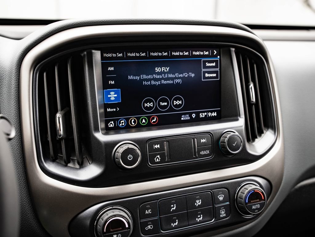Used 2019 Satin Steel Metallic Chevrolet Z71 image 31