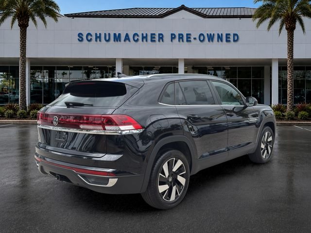 Used 2026 Deep Black Pearl Volkswagen 2.0T SE w/Technology image 7