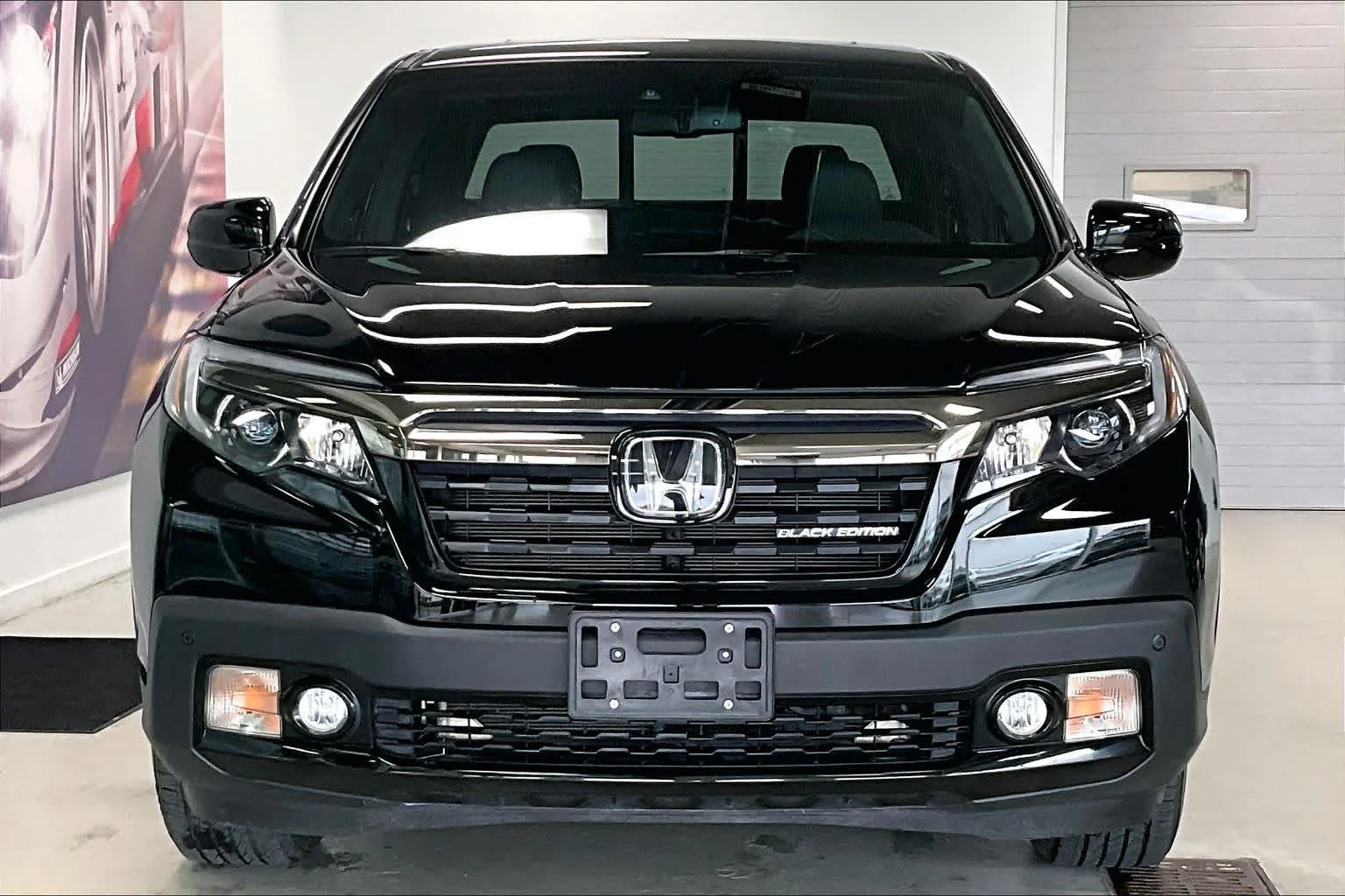 Used 2020 Crystal Black Pearl Honda Black Edition image 6