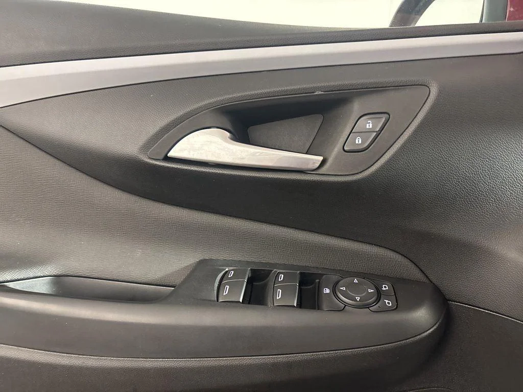 Used 2024 Cinnabar Metallic Buick Preferred image 3