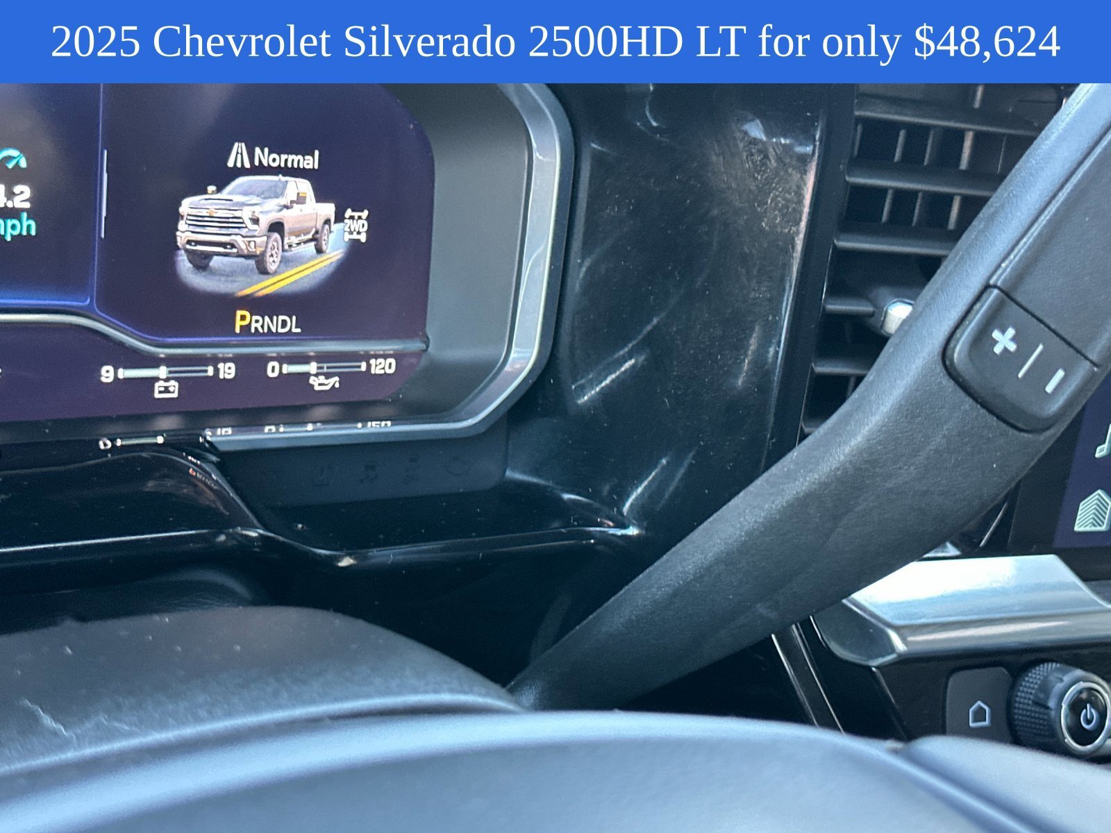Used 2025 Summit White Chevrolet LT image 22