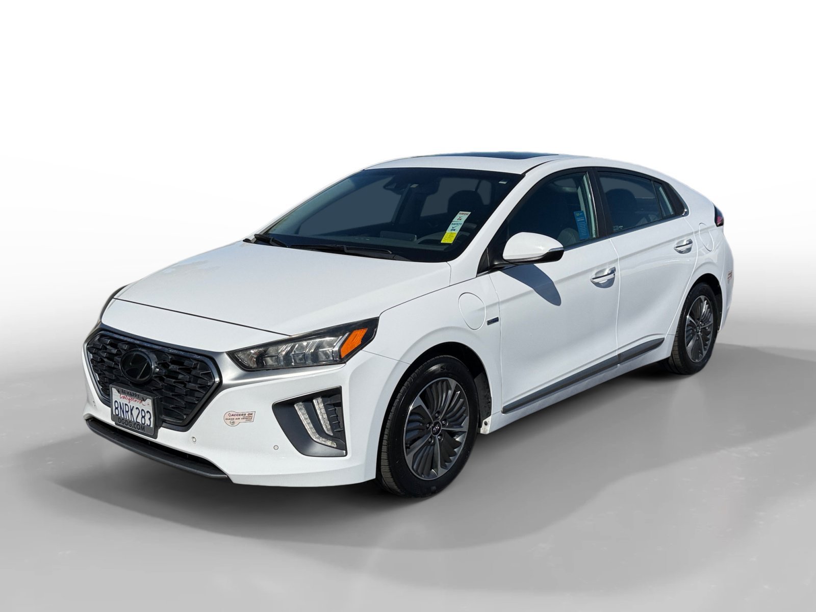 Used 2020 Ceramic White Hyundai Limited image 1