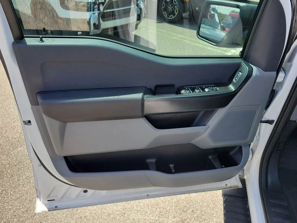 Used 2023 Oxford White Ford XL image 13