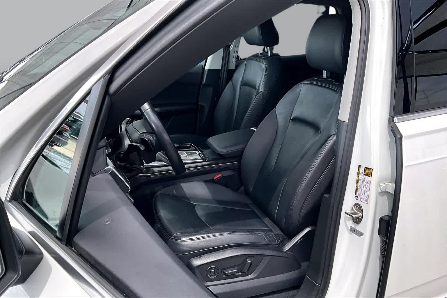 Pre-Owned 2023 Audi Q7 Premium Plus