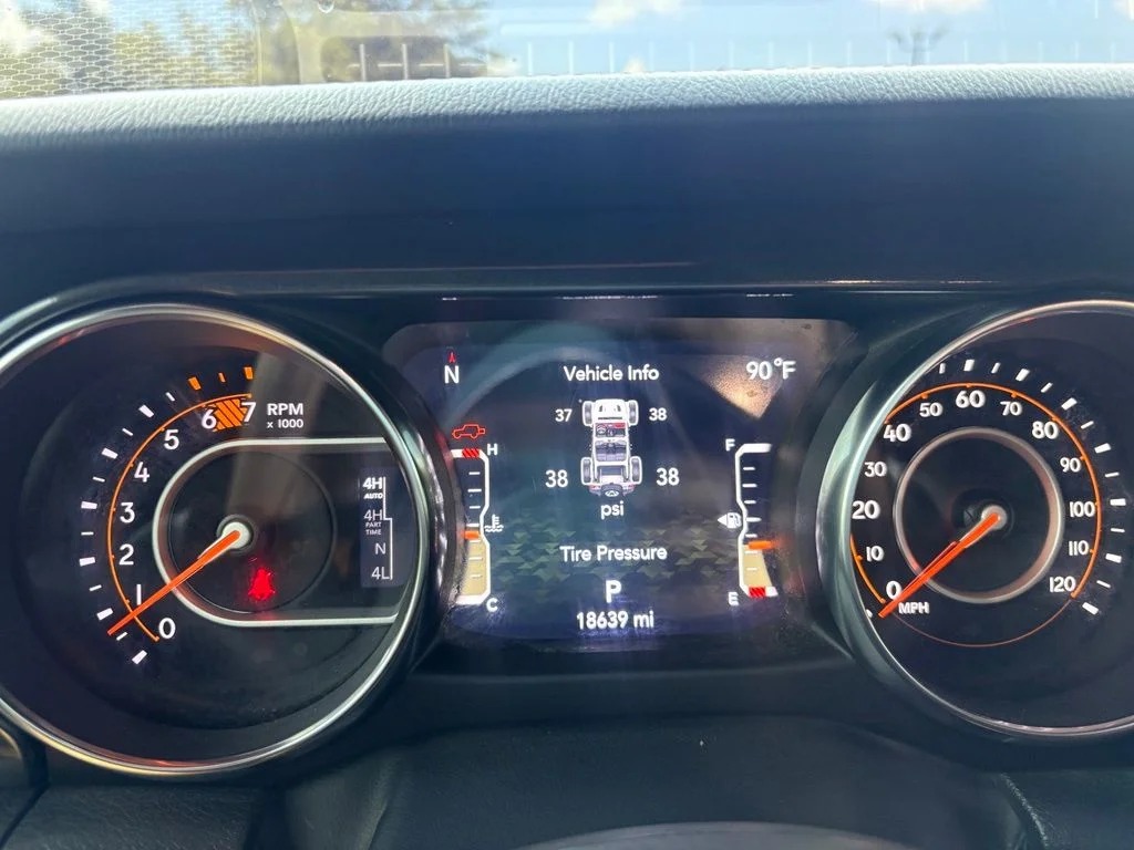 Used 2023 Red Jeep Rubicon 392 image 20