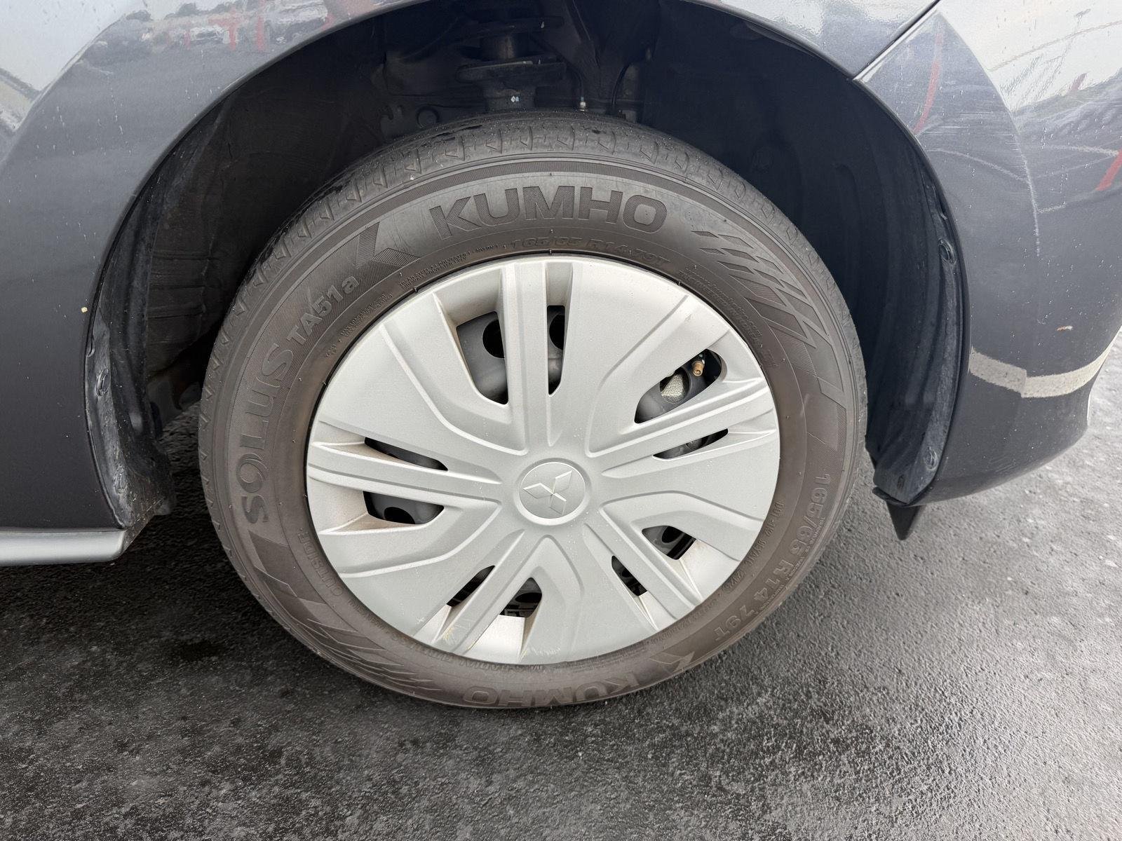 Used 2024  Mitsubishi ES image 9