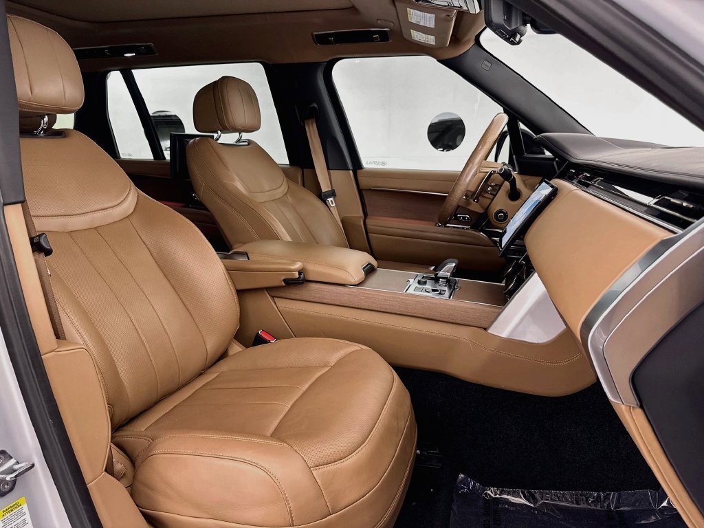 Certified Used 2023 Silver Land Rover Autobiography image 29