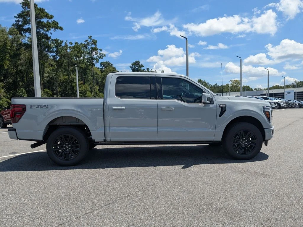 New 2026 Avalanche Ford Platinum image 3