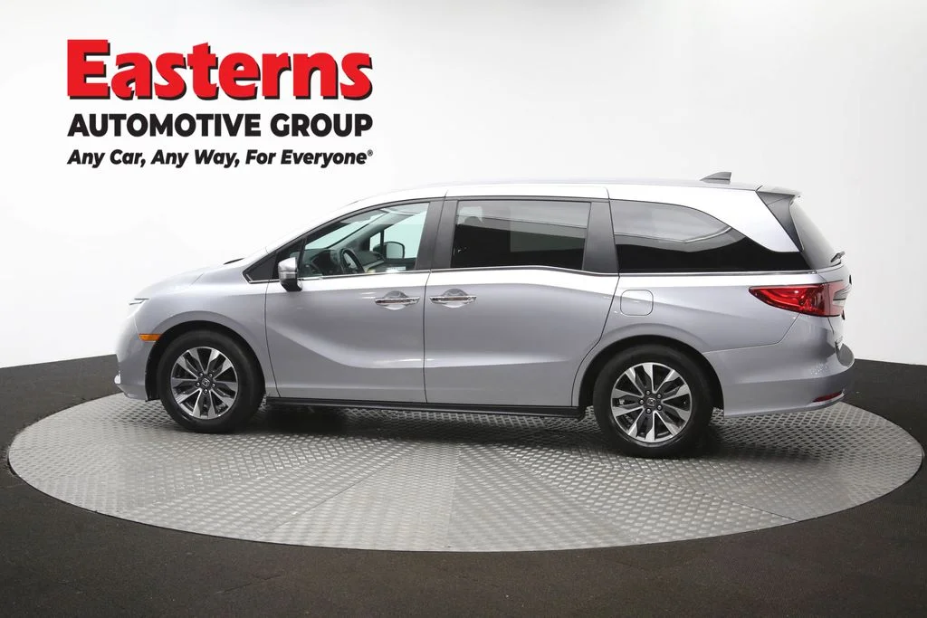 Used 2023 Silver Honda EX-L image 63