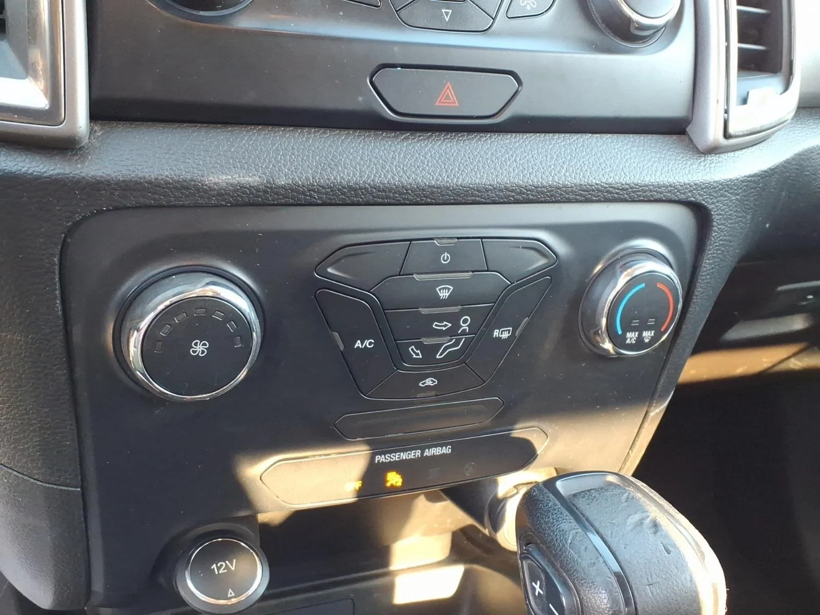 Used 2019 Magnetic Metallic Ford XLT image 27