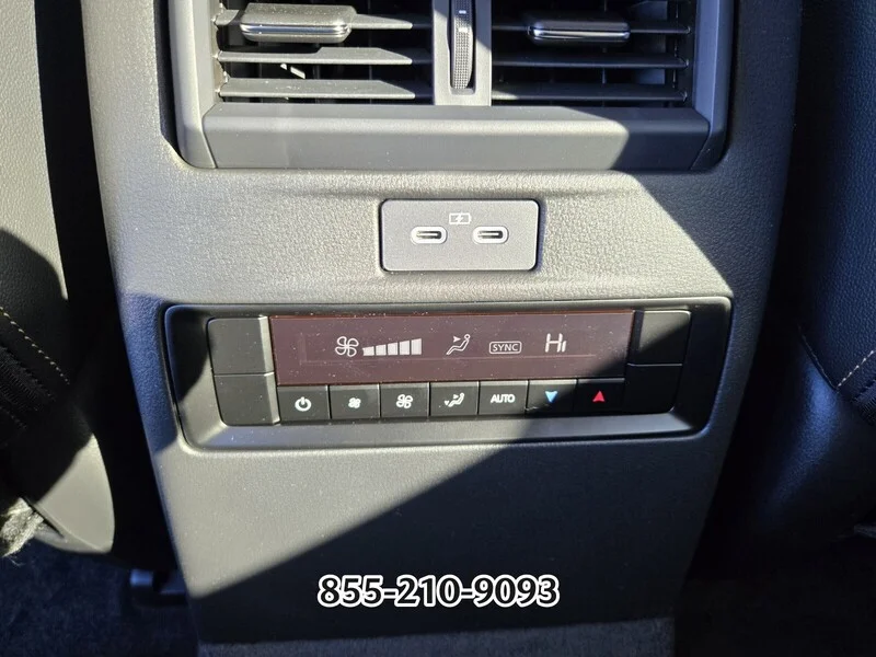2026 Mazda CX-90 Select Package - Photo 8