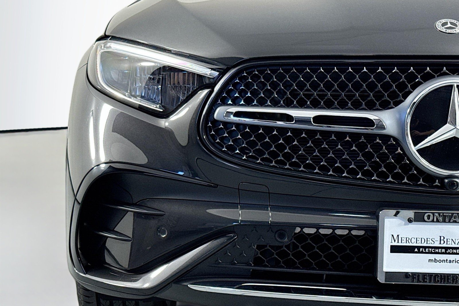 New 2026 Graphite Grey Metallic Mercedes-Benz GLC 300 SUV image 9
