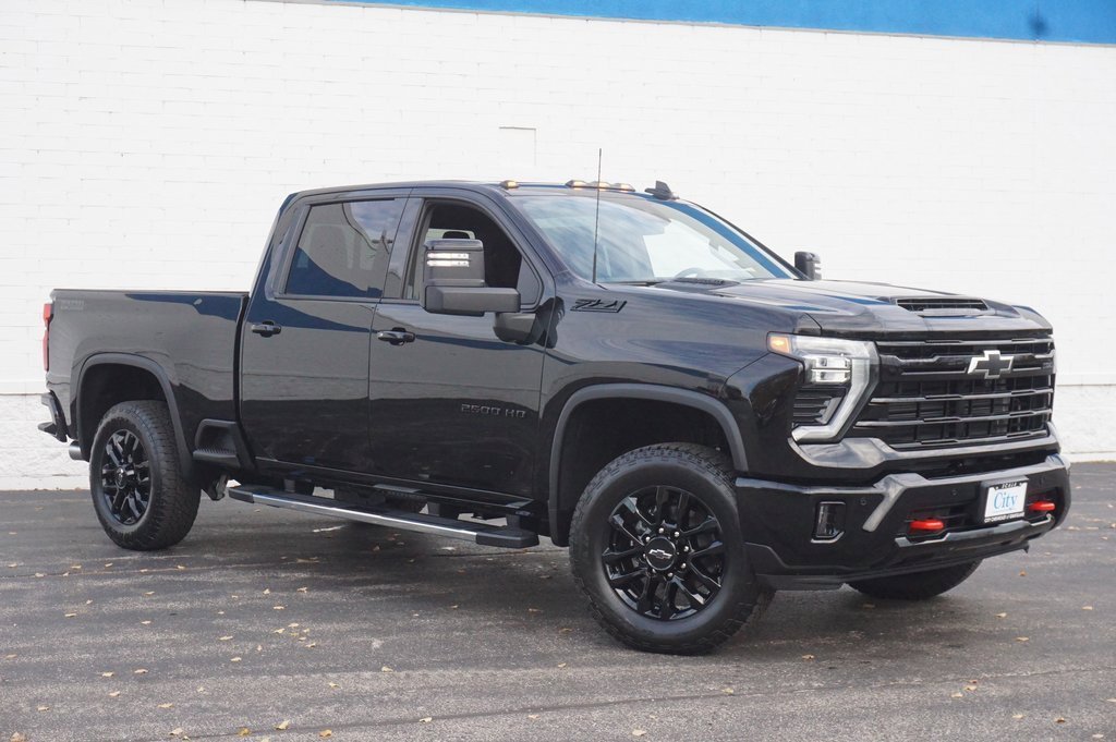 2026 Chevrolet Silverado 2500HD LTZ photo 2