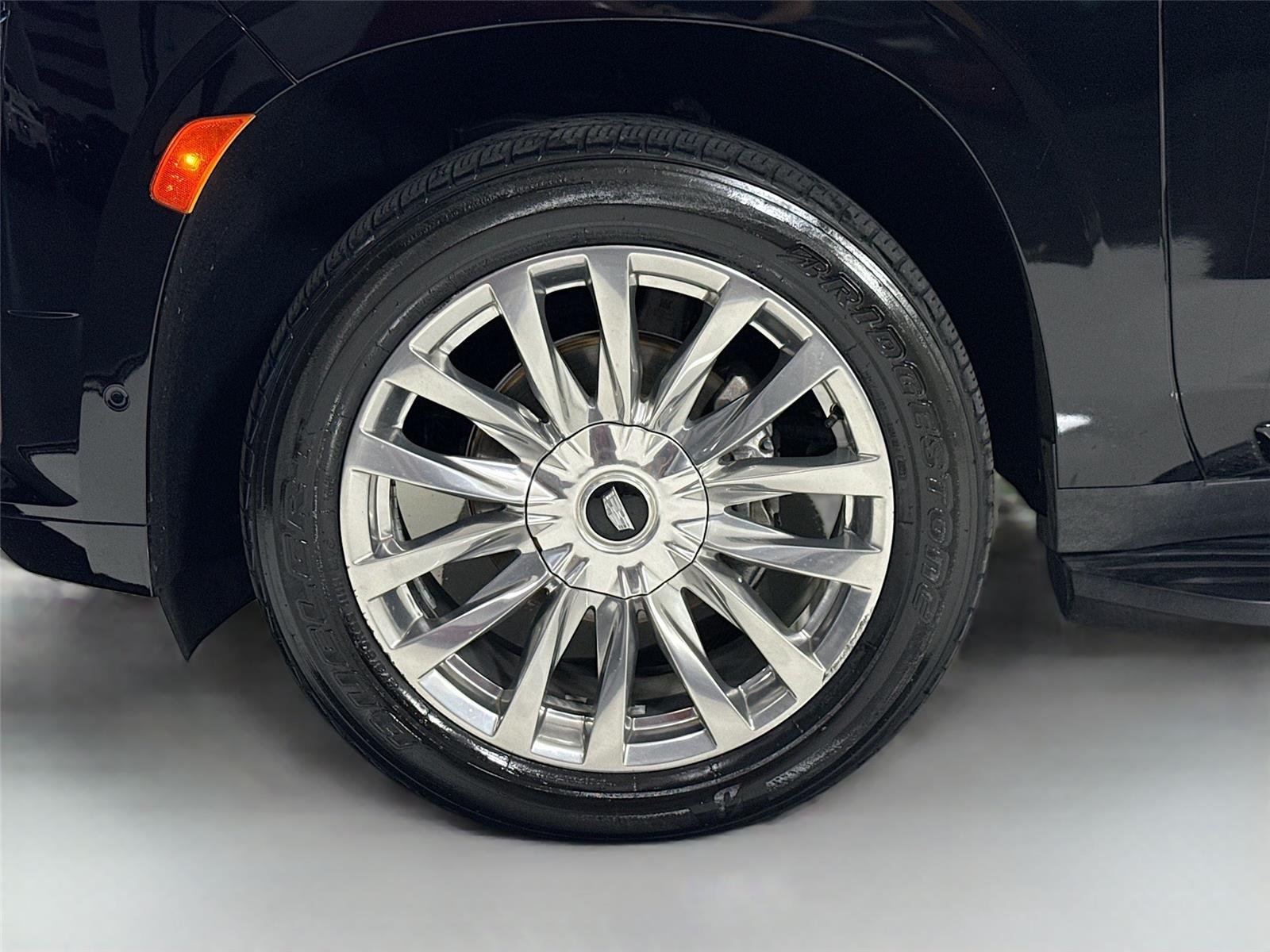 Used 2023 Black Raven Cadillac 4WD Premium Luxury | Super Cruise | Rear Seat Entertainment image 45