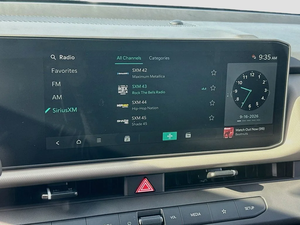 New 2027 Ivory Silver Kia S image 14