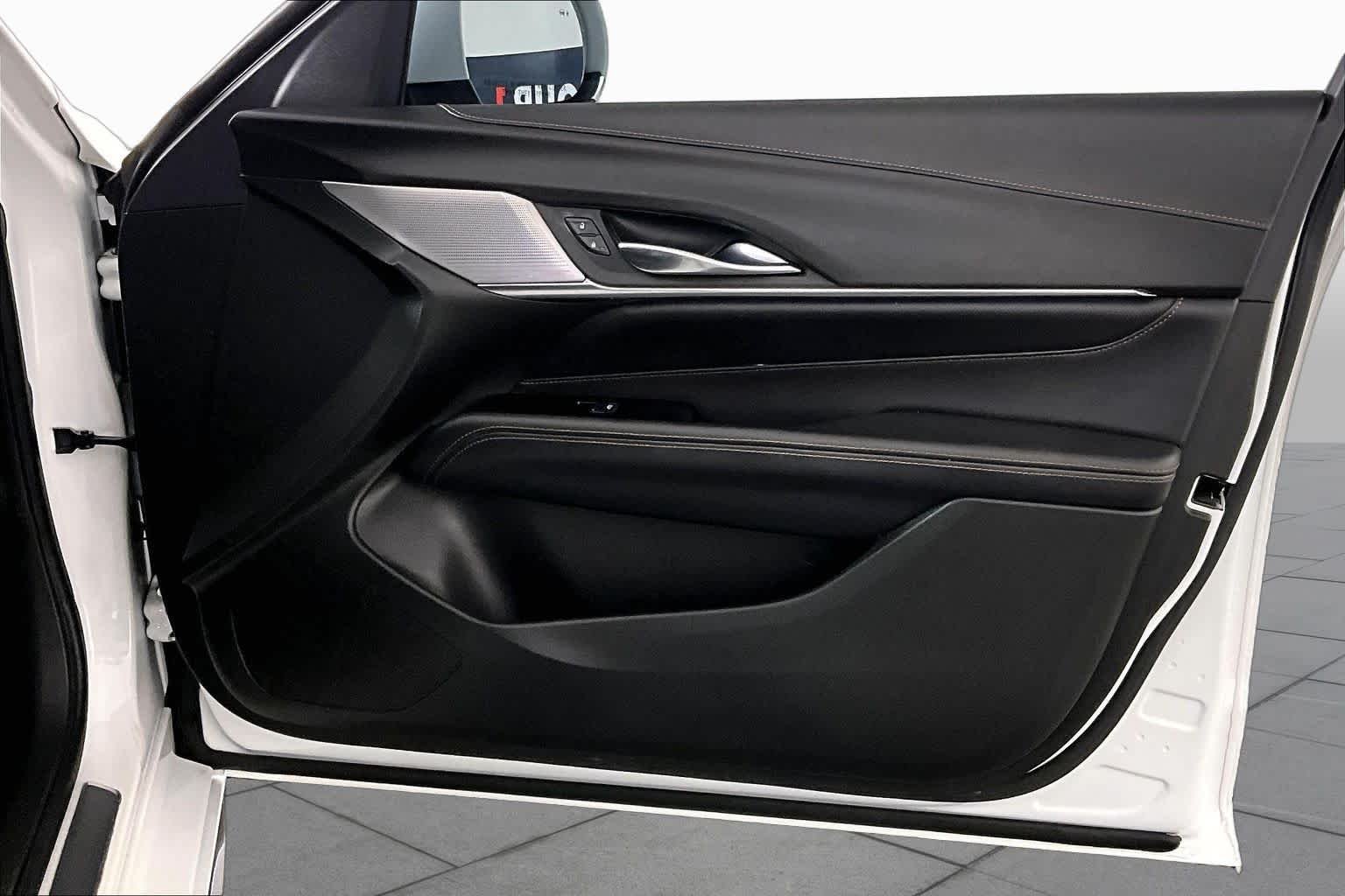Used 2022 Summit White Cadillac Sport image 21