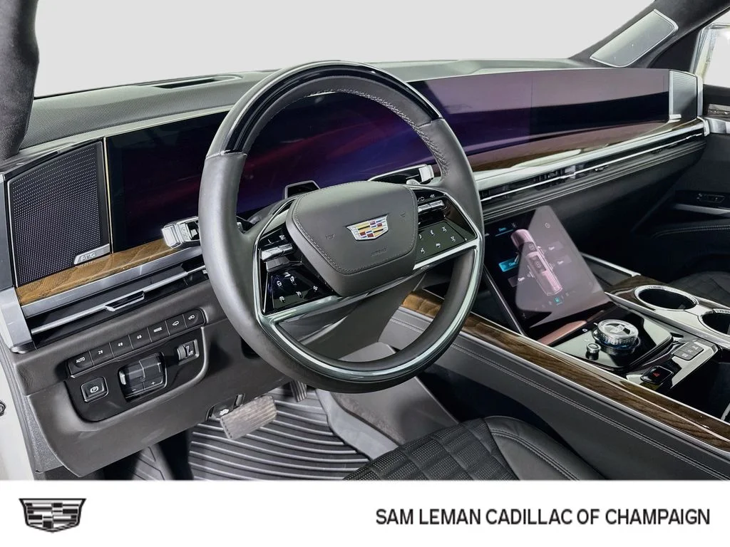 Used 2025 White Cadillac Sport Platinum image 9