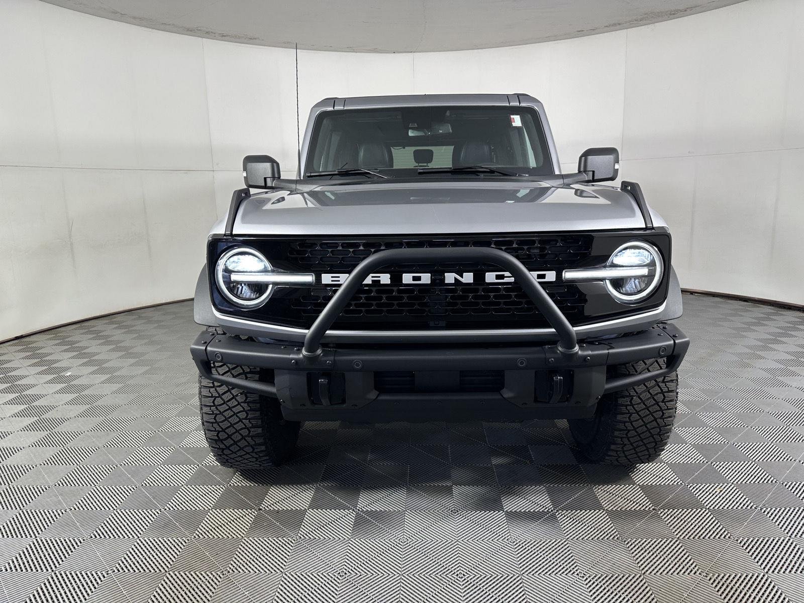 Used 2024 Iconic Silver Ford Wildtrak image 3