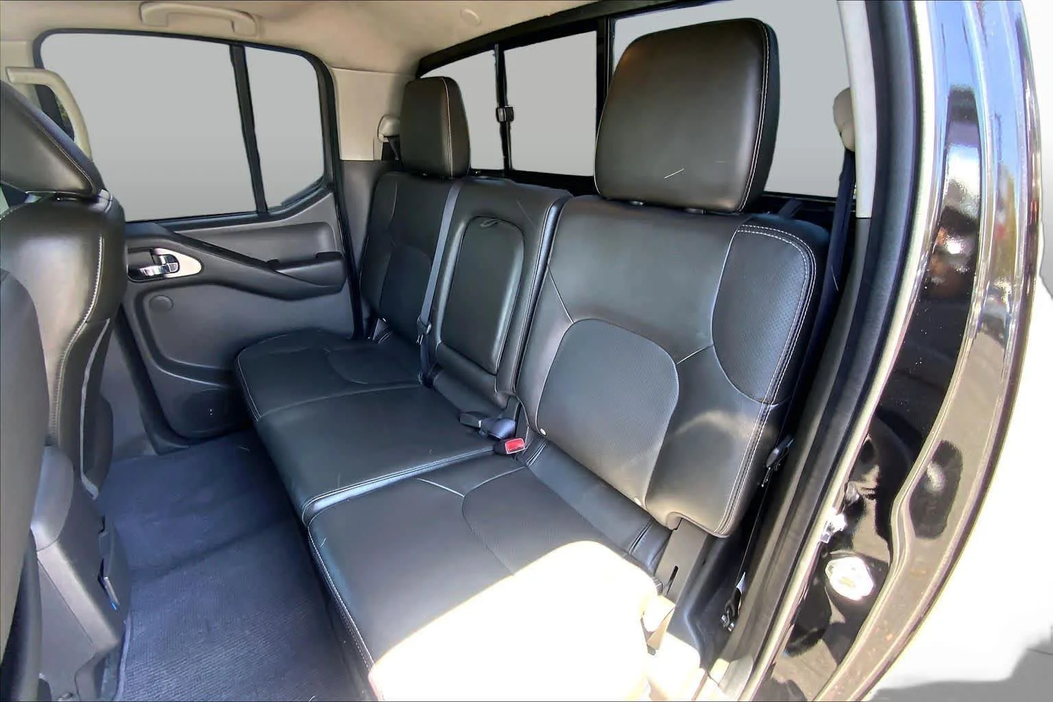 Used 2018 Magnetic Black Nissan PRO-4X image 20
