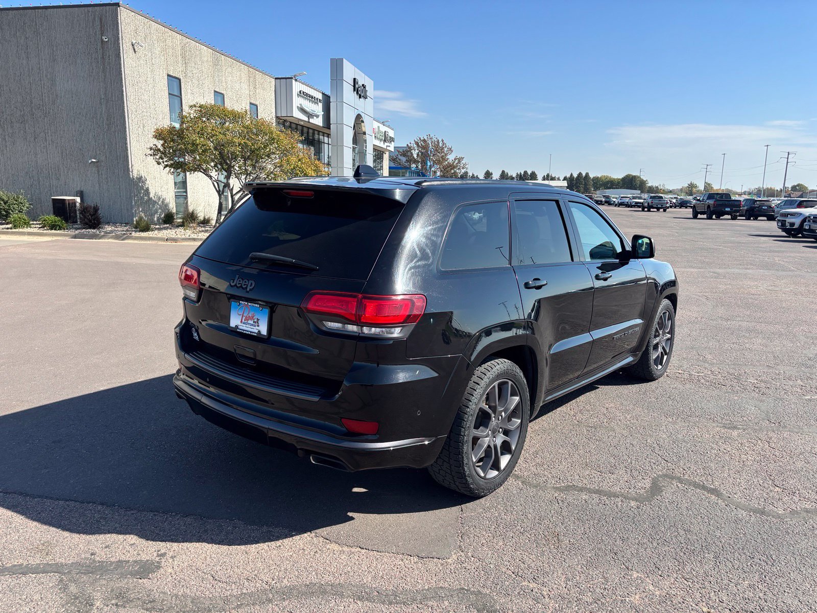 Used 2020 Diamond Black JEEP Overland image 2