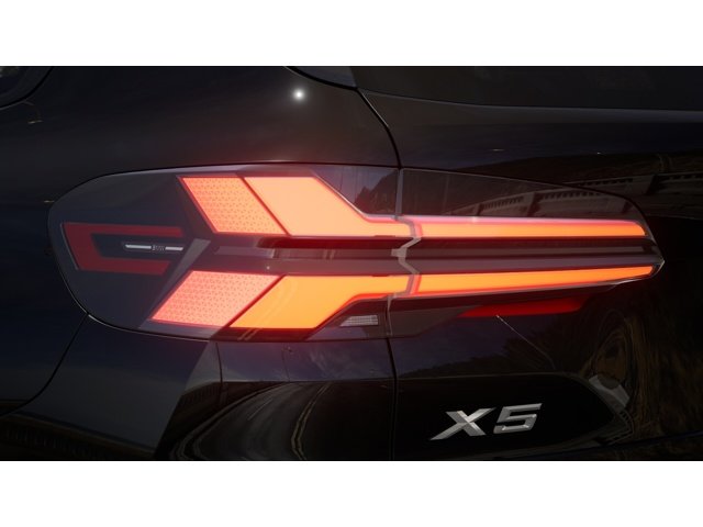 New 2026 Black Sapphire Metallic BMW xDrive40i image 8
