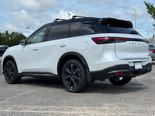 New 2027 2T RAD WHT INFINITI Autograph AWD image 5