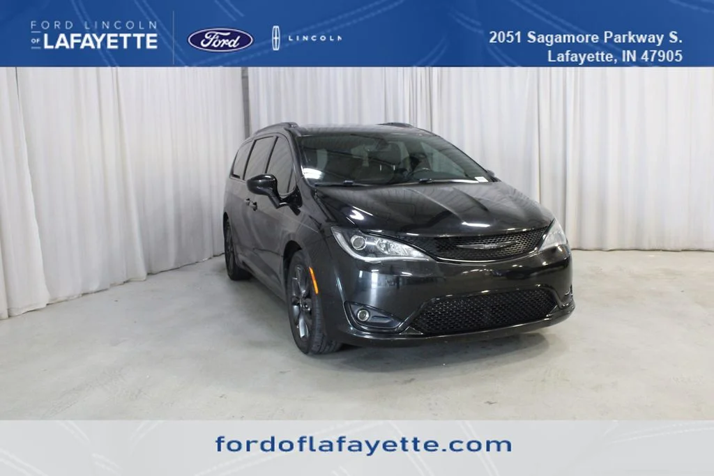 Used 2019 Black Chrysler Touring L Plus image 1