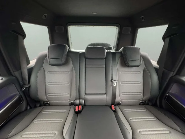 New 2027 MANUFAKTUR Night Black Magno Mercedes-Benz G 580 image 25