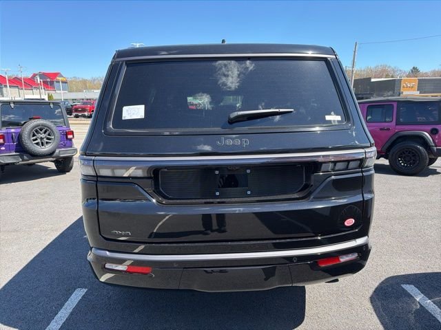 New 2026 High Gloss Black Exterior Paint Jeep Limited Reserve image 4