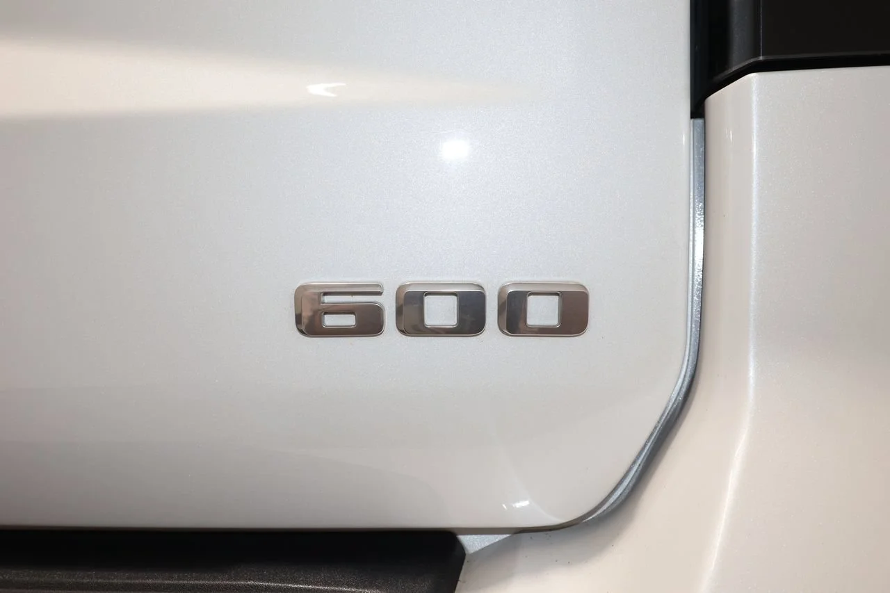 Used 2023 Crystal White Tricoat Cadillac Luxury image 38