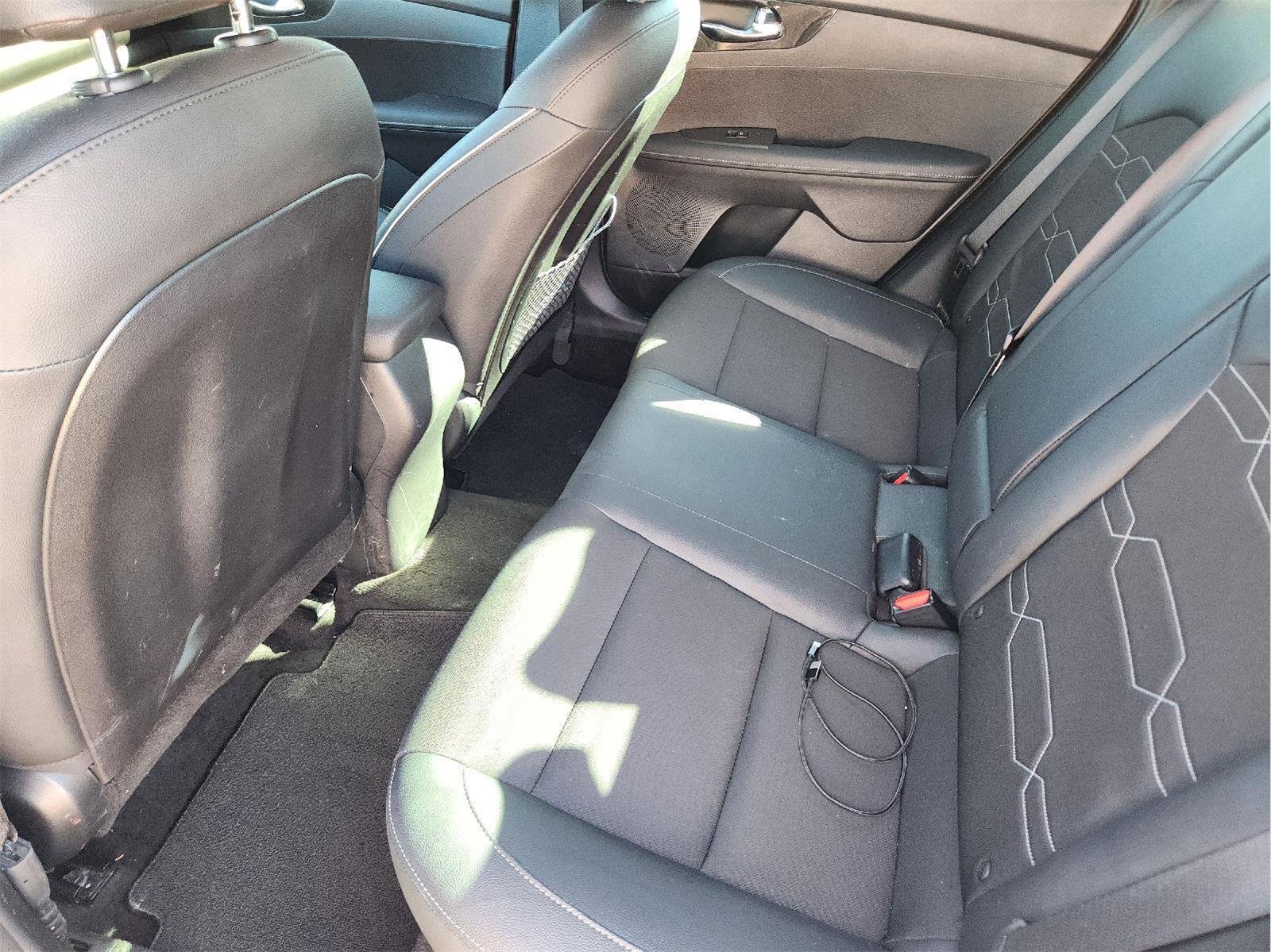 Used 2024 Snow White Pearl Kia GT-Line image 31